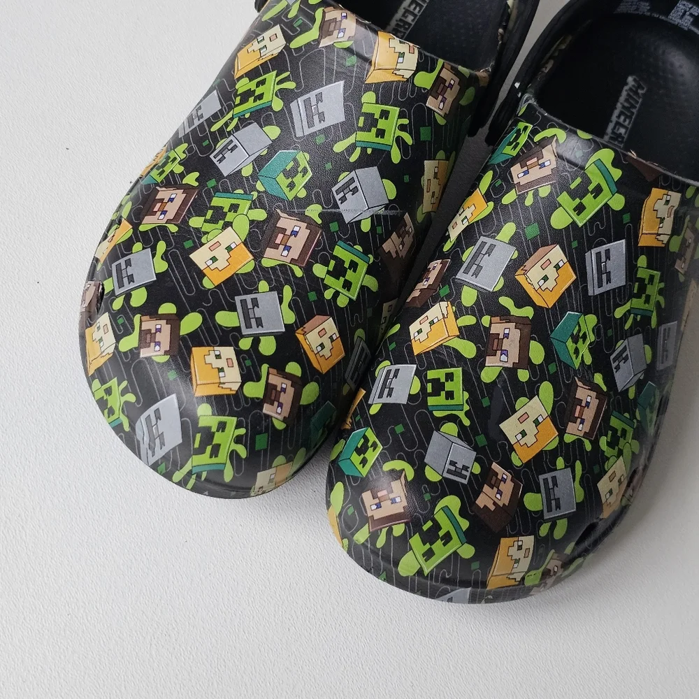 Minecraft Character Print Clogs Men’s Size 6 Black Green Gamer Shoes